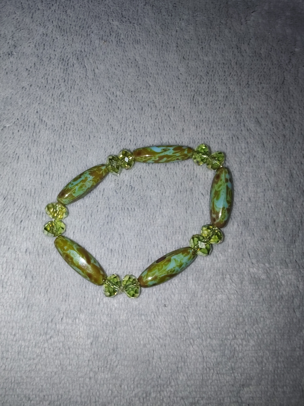 Green Beaded Stretch Bracelet - Handmade Jewelry